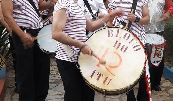 Bloco Do R Promove Batucada No Eixo Hist Rico De Itu Itu Br