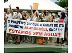 Imagem de: Protesto contra a falta de gua para o centro de Itu