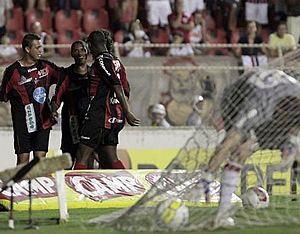 Ituano sai na frente, mas sofre virada do São Paulo em Itu