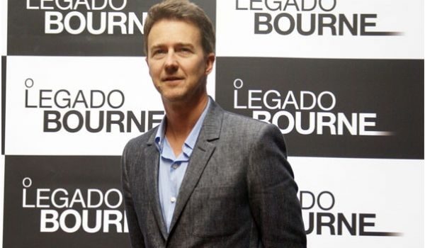 "O Legado Bourne" é a principal estreia do feriado